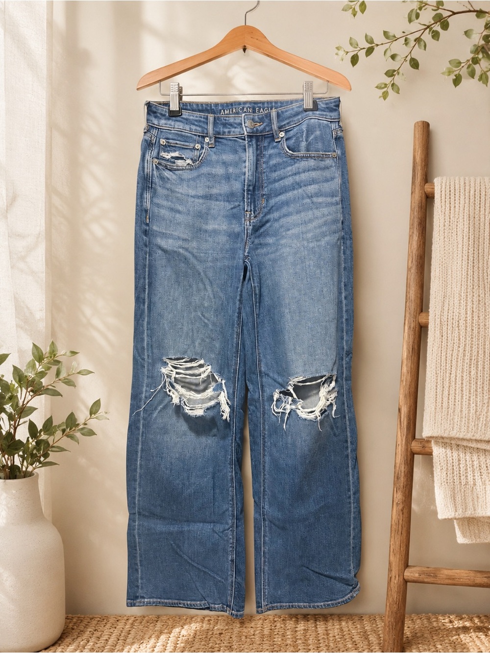 American Eagle Outfitters Light Blue Distressed Wide-Leg Jeans